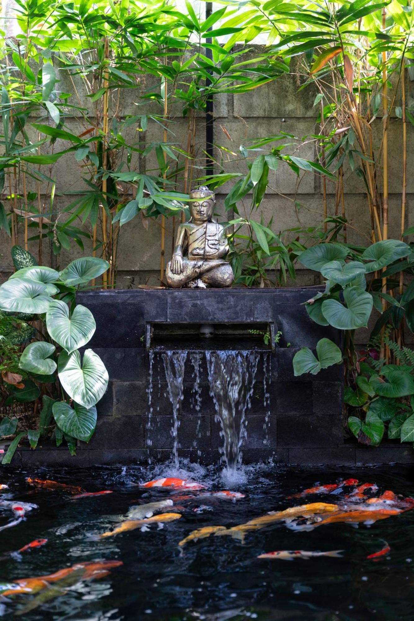 Tahlia'S Villa Sorongjukung Exterior photo